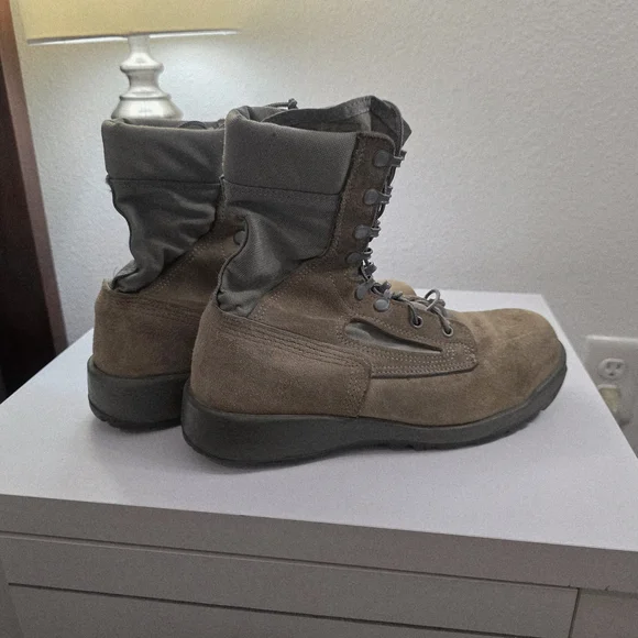 Vibram Green Steeltoe Boots - Picture 2 of 4